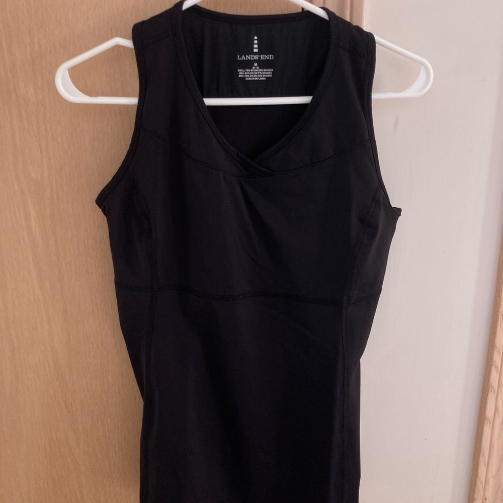 Athletic sleeveless tops